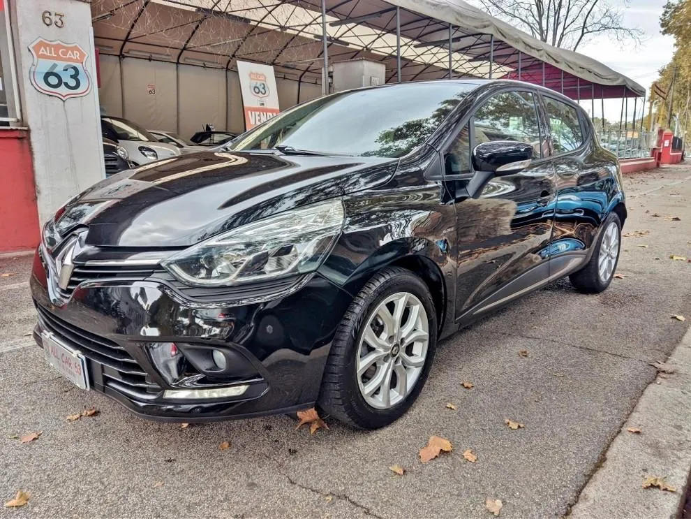 RENAULT Clio TCe 12V 90 CV GPL 5 porte Business Image 1